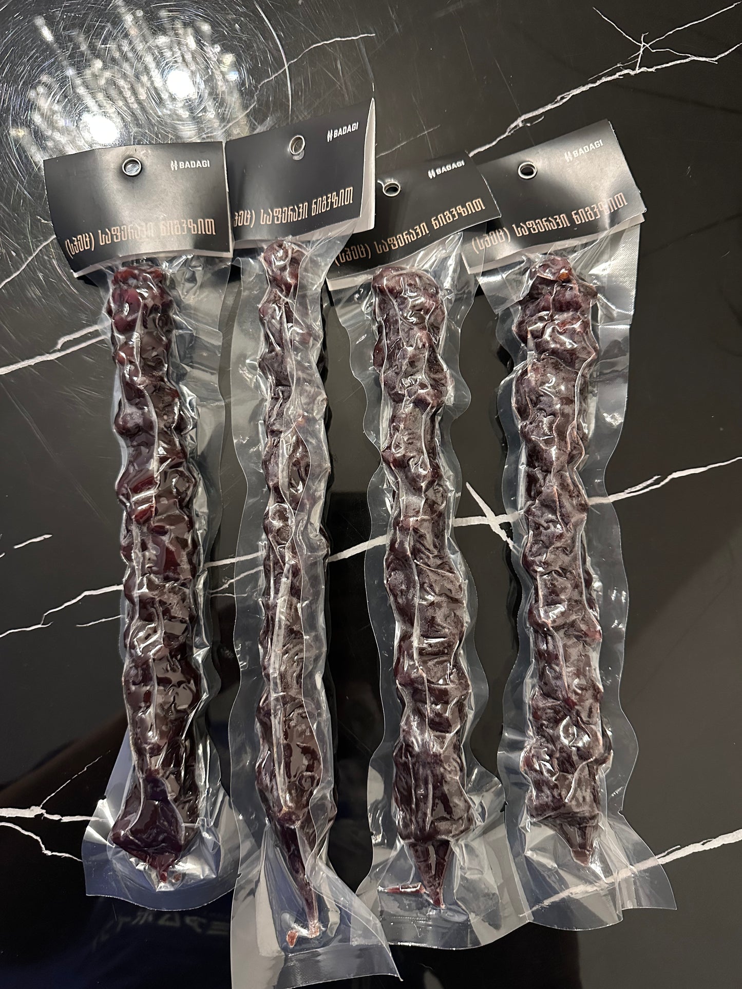 Churchkhela de Saferavi( სპეც ჩურჩხელა საფერავის ვაკუუმში) 150g